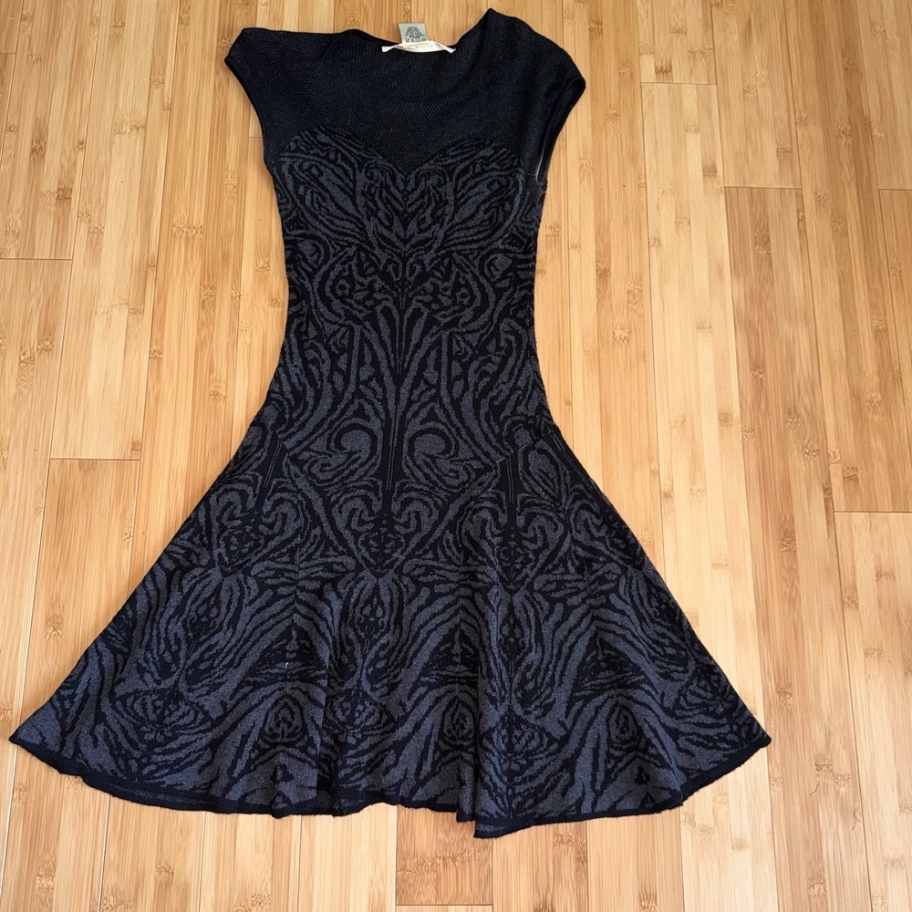 Max Studio Black Patterned Midi Dress